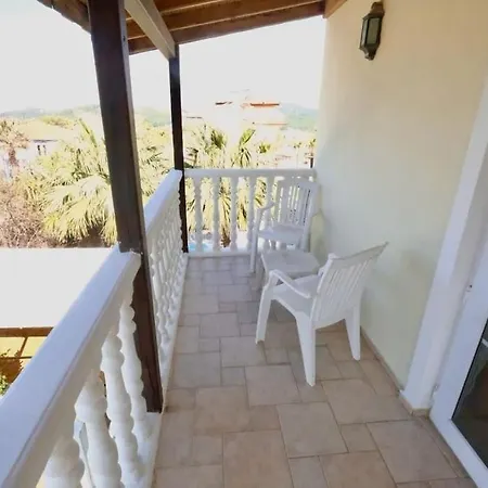 Muestakil Oezel Havuzlu * Fethiye